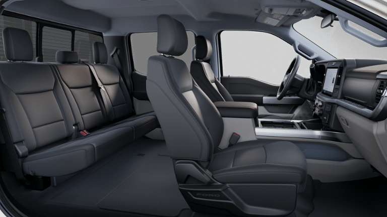 2025 Ford Super Duty F-250 SRW XLT 4WD CREW CAB 6.75' BO