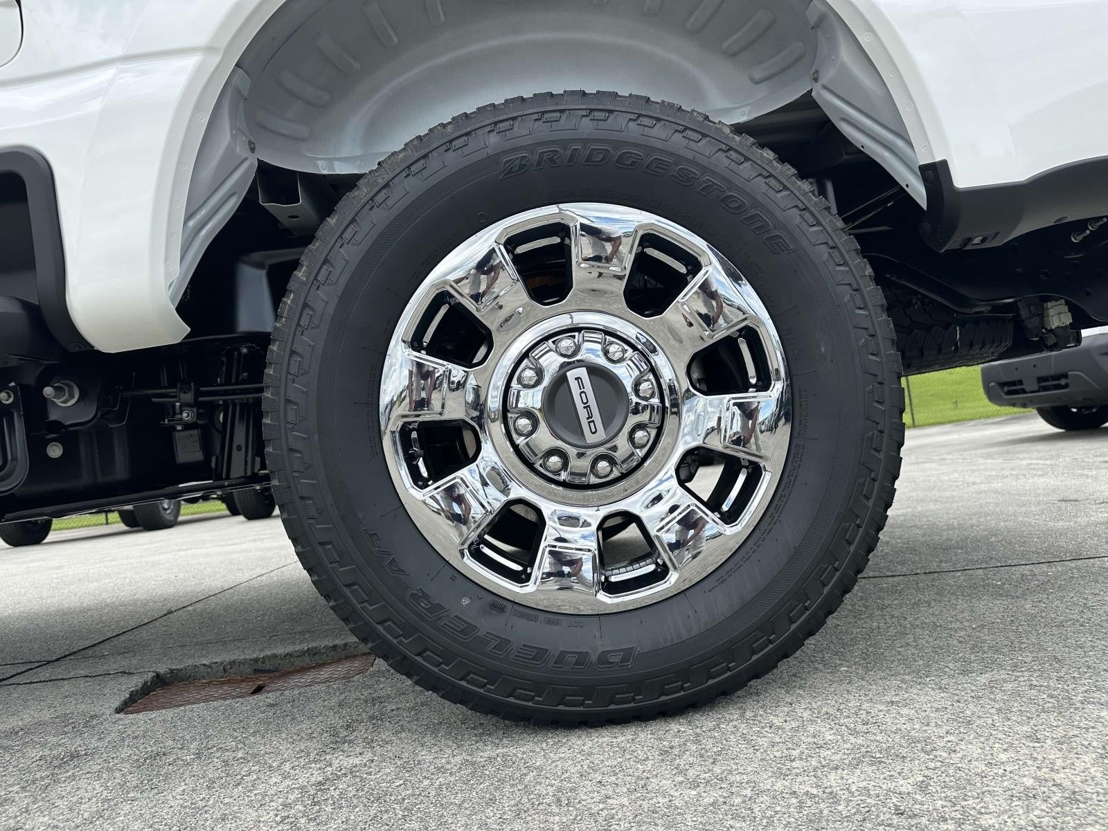 2025 Ford Super Duty F-250 SRW LARIAT 4WD CREW CAB 6.75'