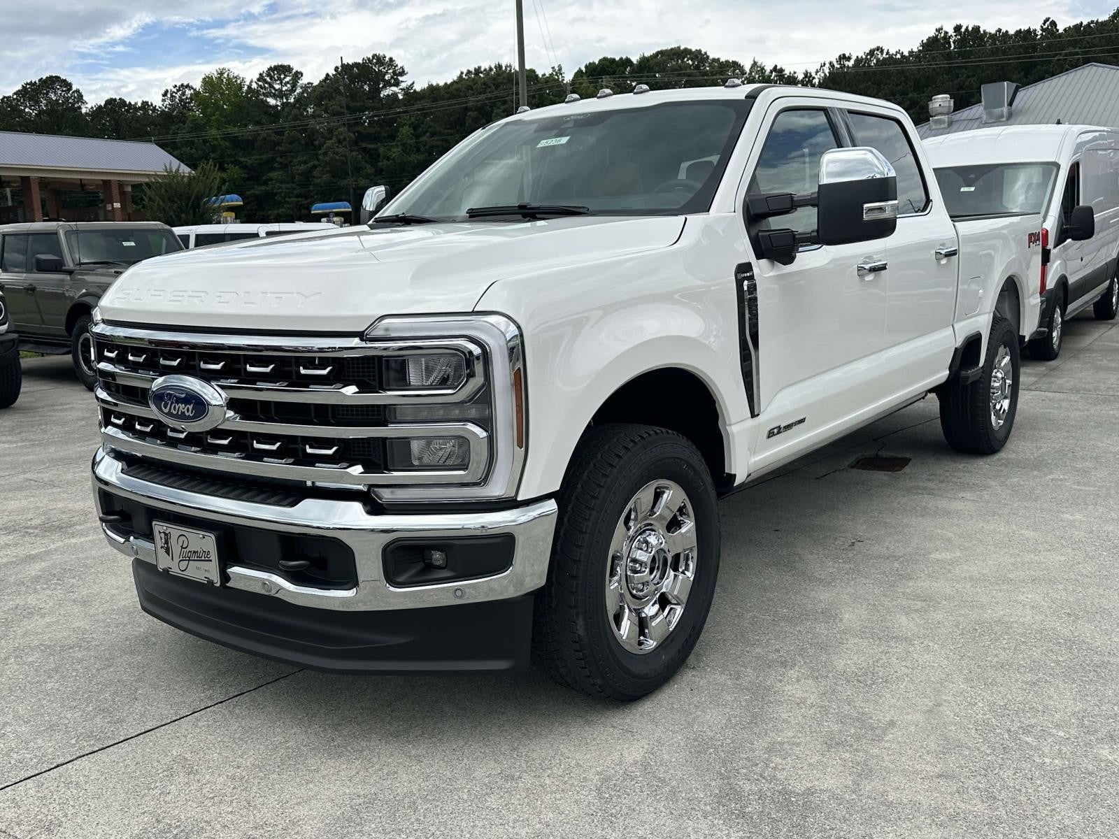 2025 Ford Super Duty F-250 SRW LARIAT 4WD CREW CAB 6.75'