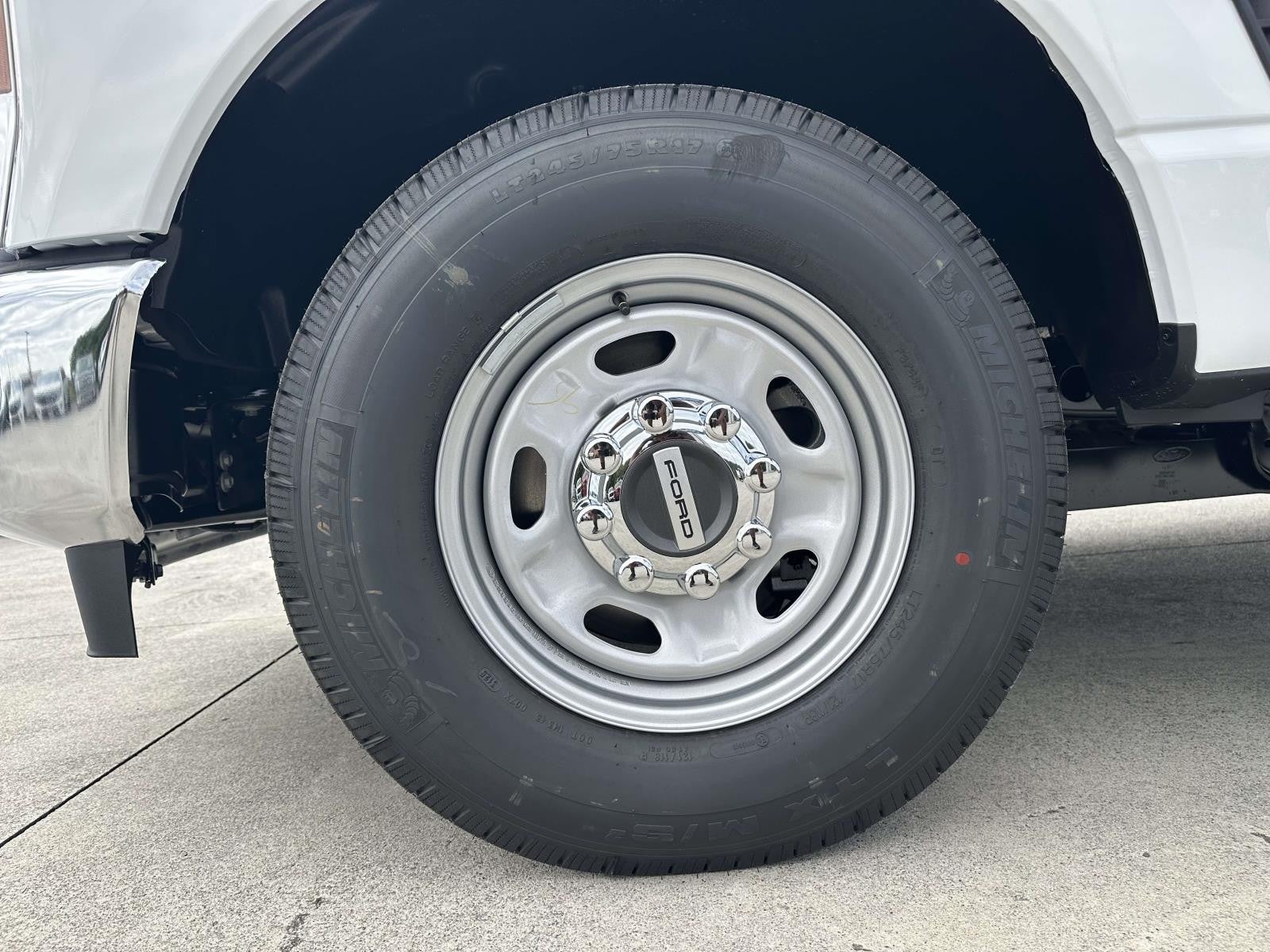 2026 Ford Super Duty F-350 SRW XL 2WD CREW CAB 6.75' BOX