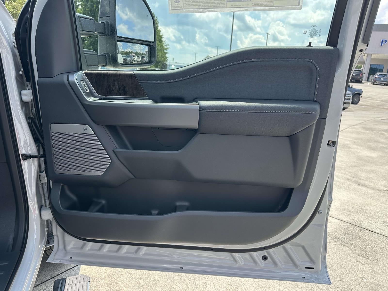 2026 Ford Super Duty F-350 SRW LARIAT 2WD CREW CAB 6.75'