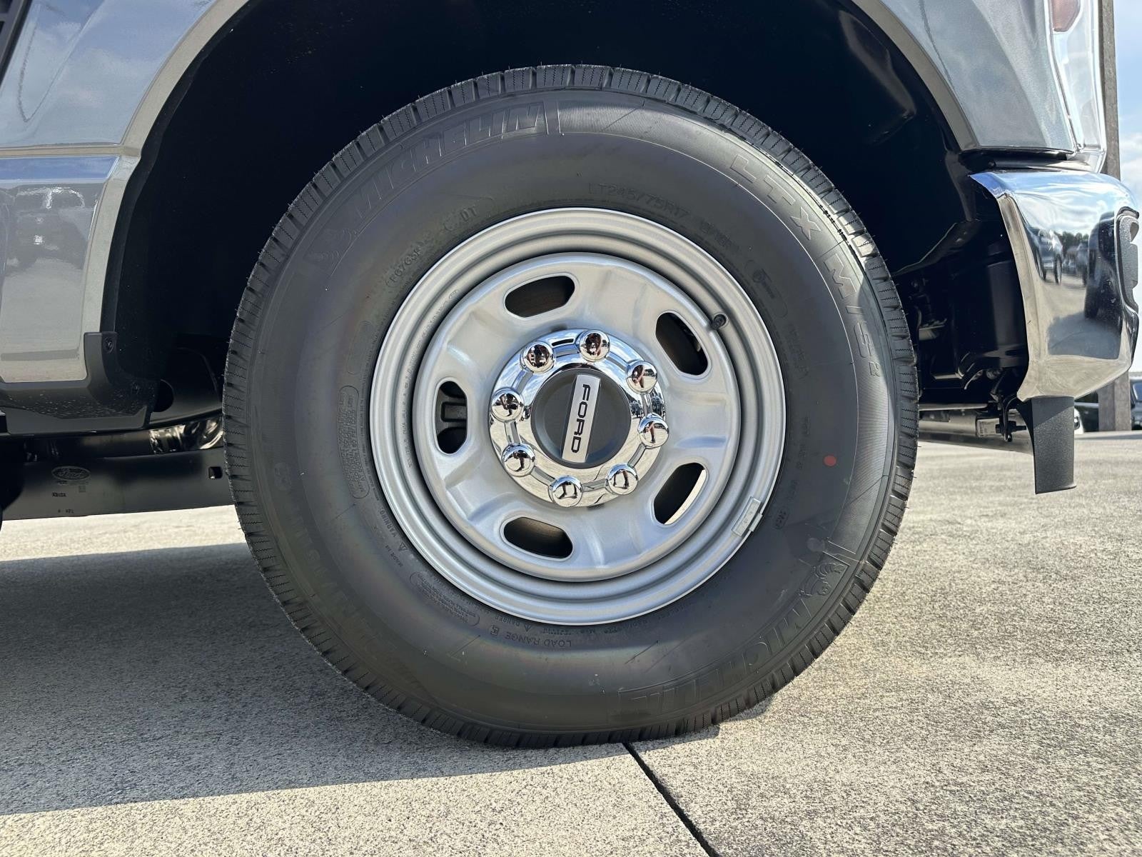 2026 Ford Super Duty F-350 SRW XL 2WD CREW CAB 8' BOX