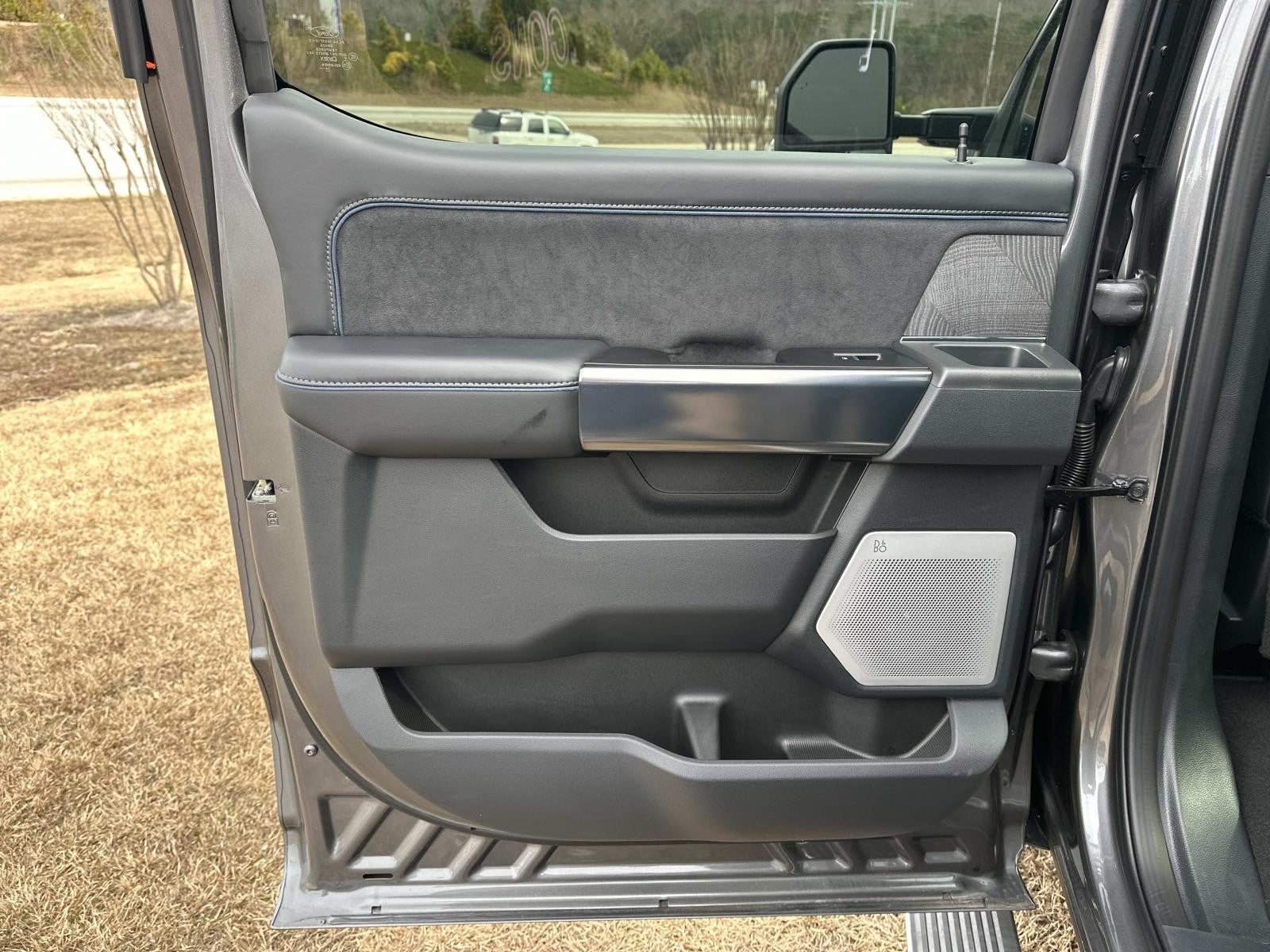 2025 Ford Super Duty F-350 SRW PLATINUM 4WD CREW CAB