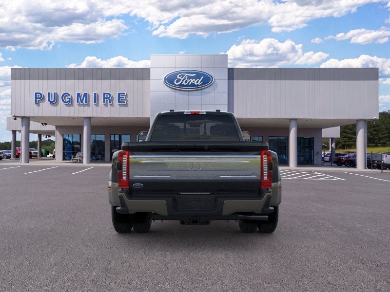 2026 Ford Super Duty KING RANCH 4WD CREW CAB 8