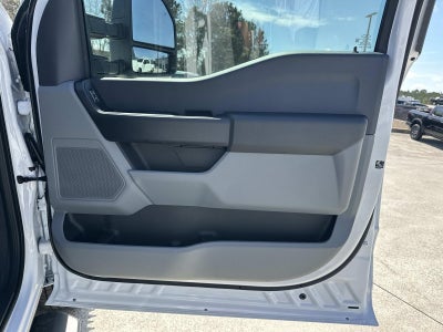 2026 Ford Super Duty F-350 DRW XL 4WD CREW CAB 8' BOX