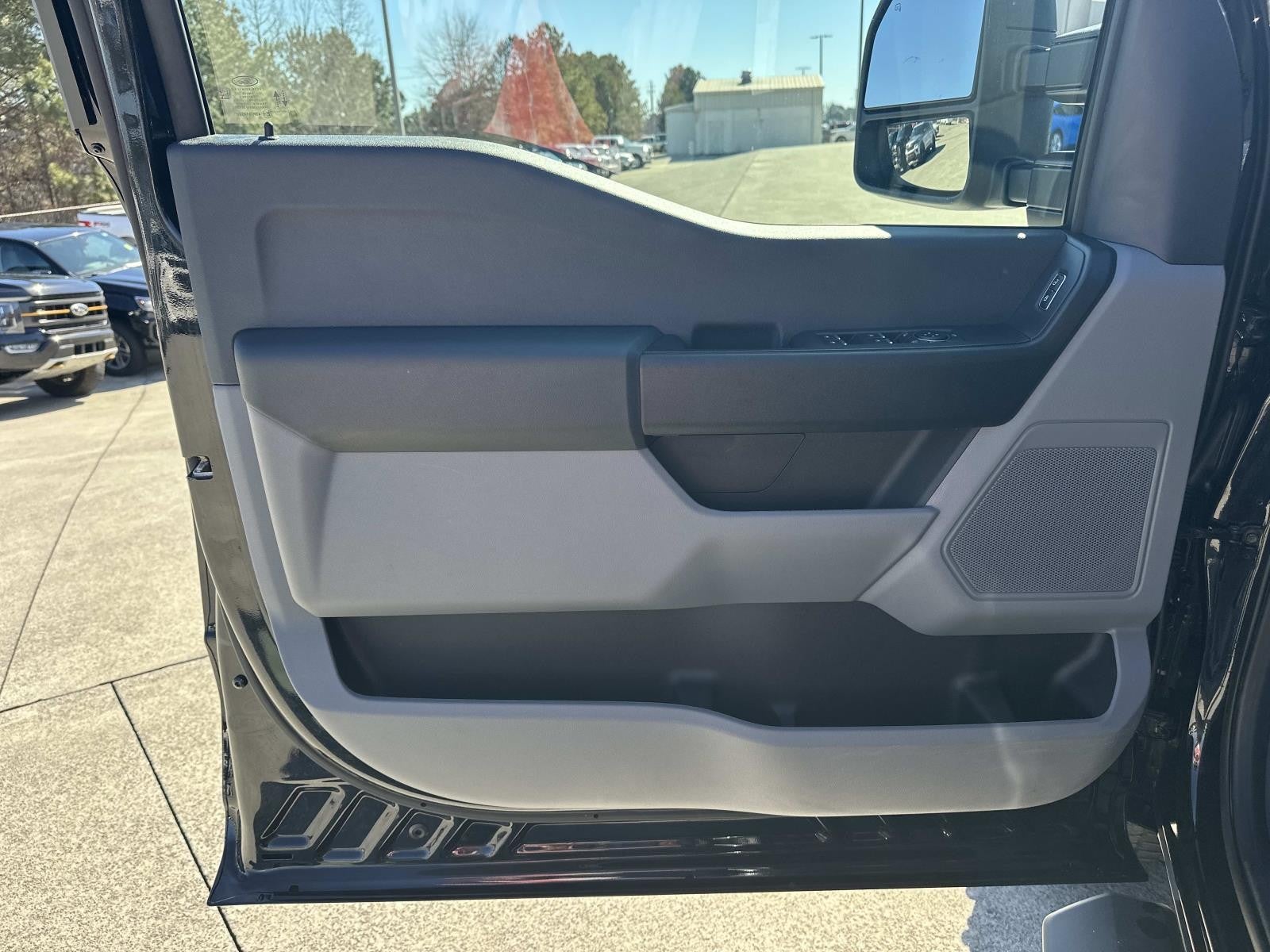 2024 Ford Super Duty F-350 DRW XL