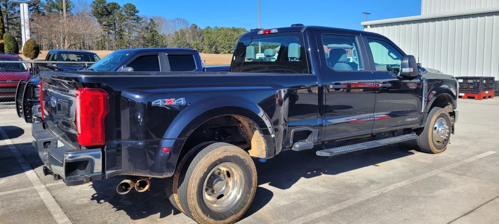 2024 Ford Super Duty F-350 DRW XL 4WD CREW CAB 8' BOX