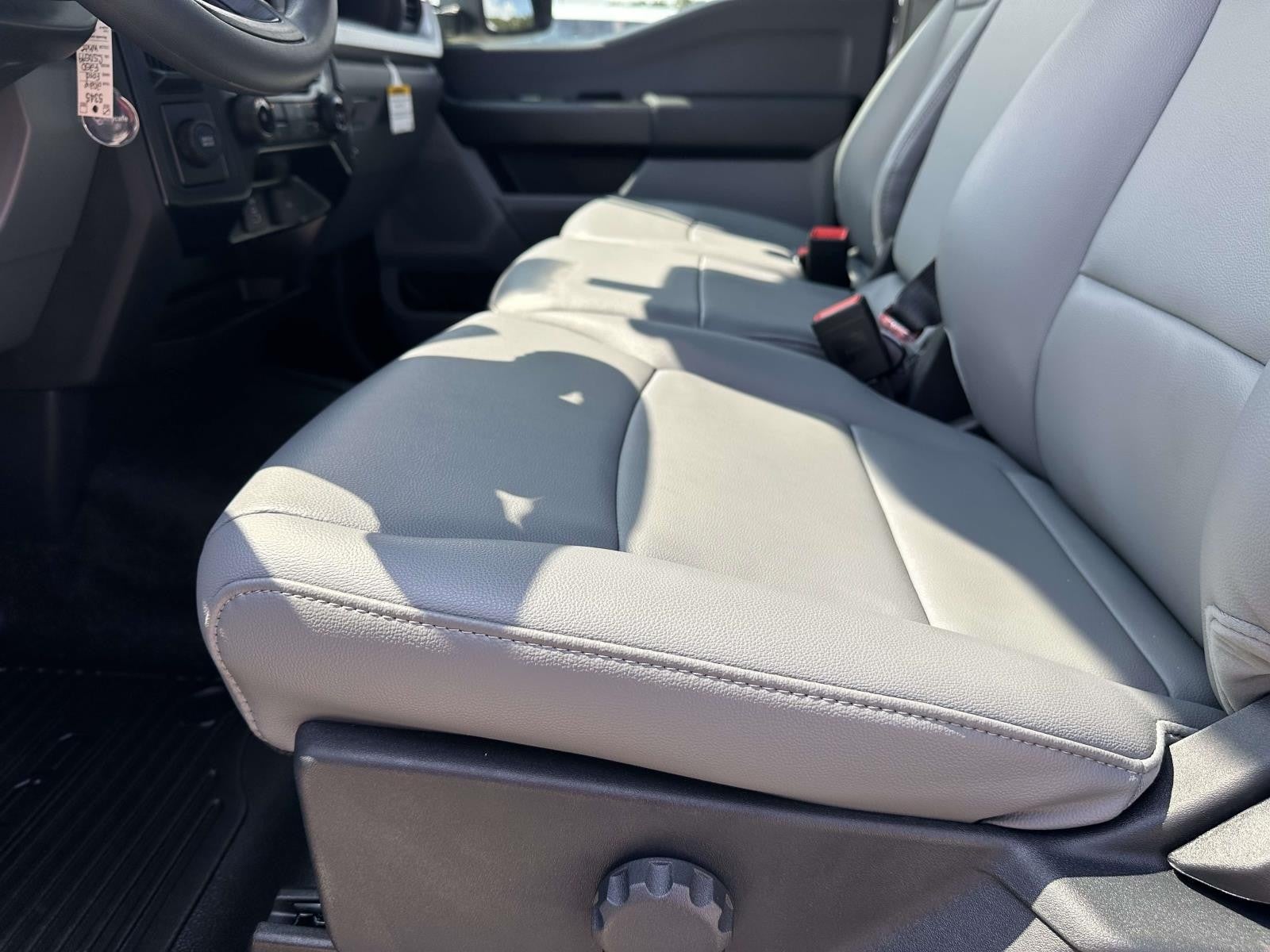 2026 Ford Super Duty F-250 SRW XL 2WD REG CAB 8' BOX