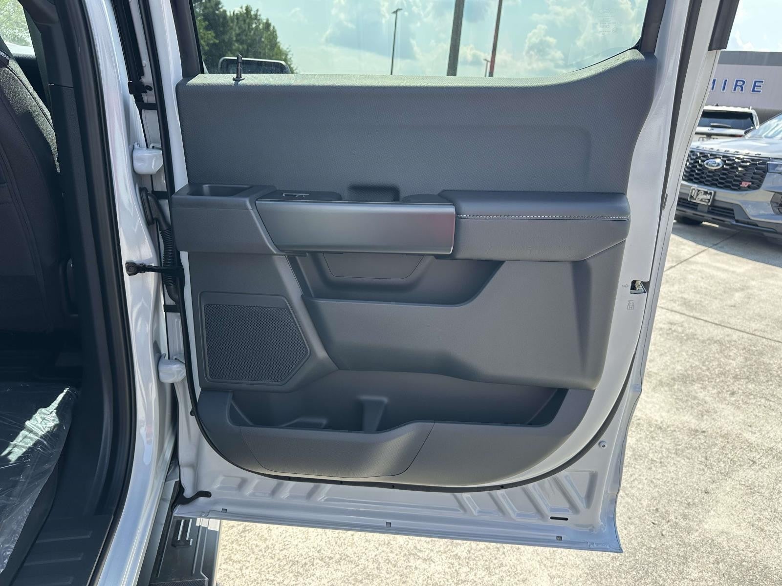 2025 Ford F-150 STX 4WD SUPERCREW 5.5' BO