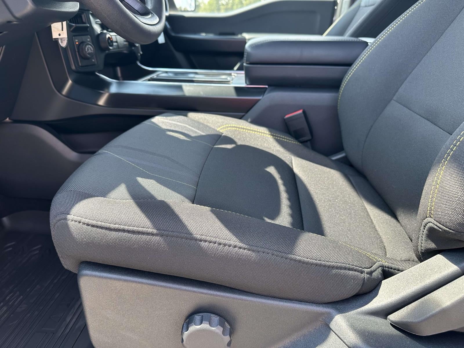 2025 Ford F-150 STX 4WD SUPERCREW 5.5' BO