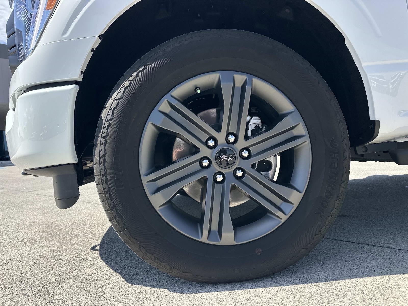 2023 Ford F-150 4WD CREW XLT