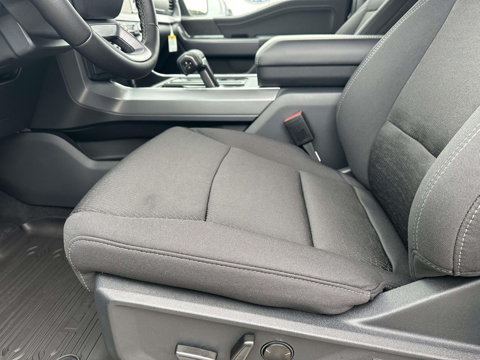 2025 Ford F-150 XLT 4WD SUPERCREW 5.5' BO