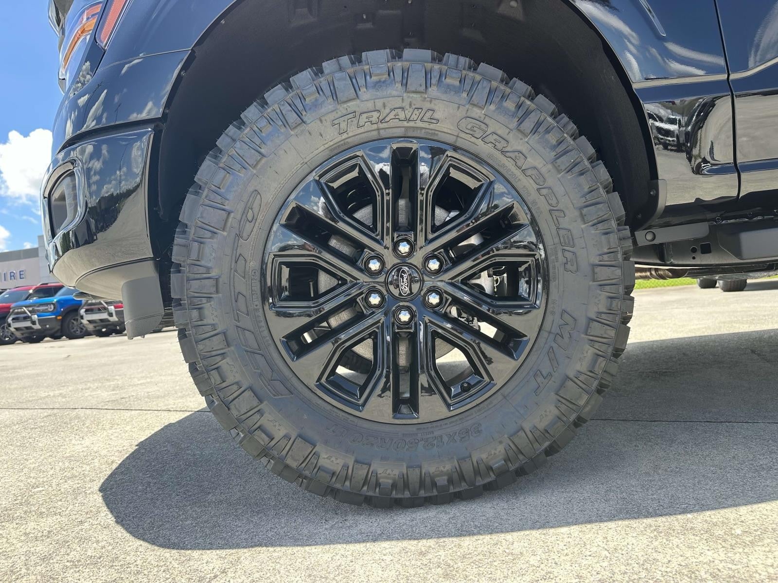 2025 Ford F-150 XLT 4WD SUPERCREW 5.5' PUG PACKAGE