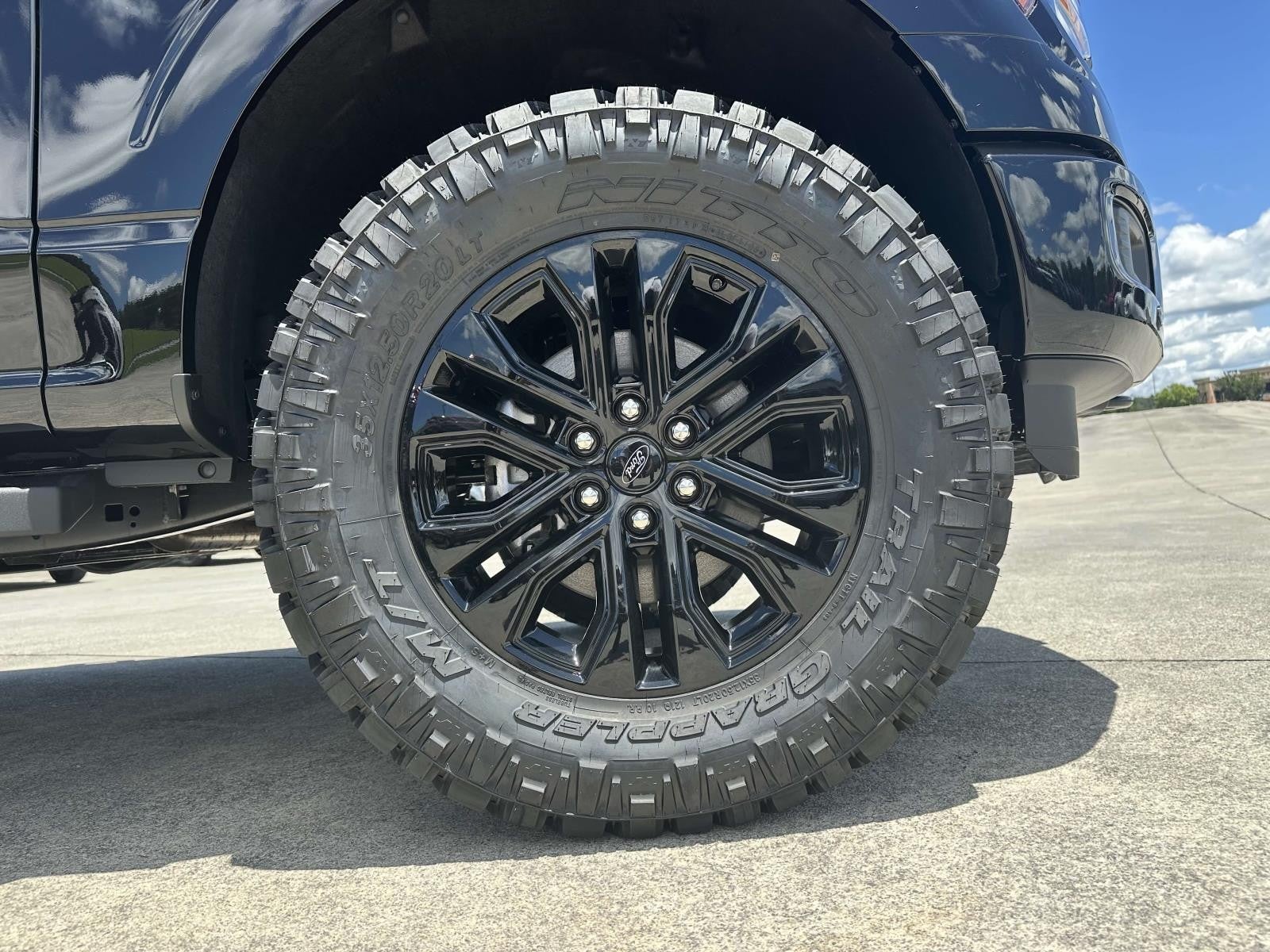 2025 Ford F-150 XLT 4WD SUPERCREW 5.5' PUG PACKAGE