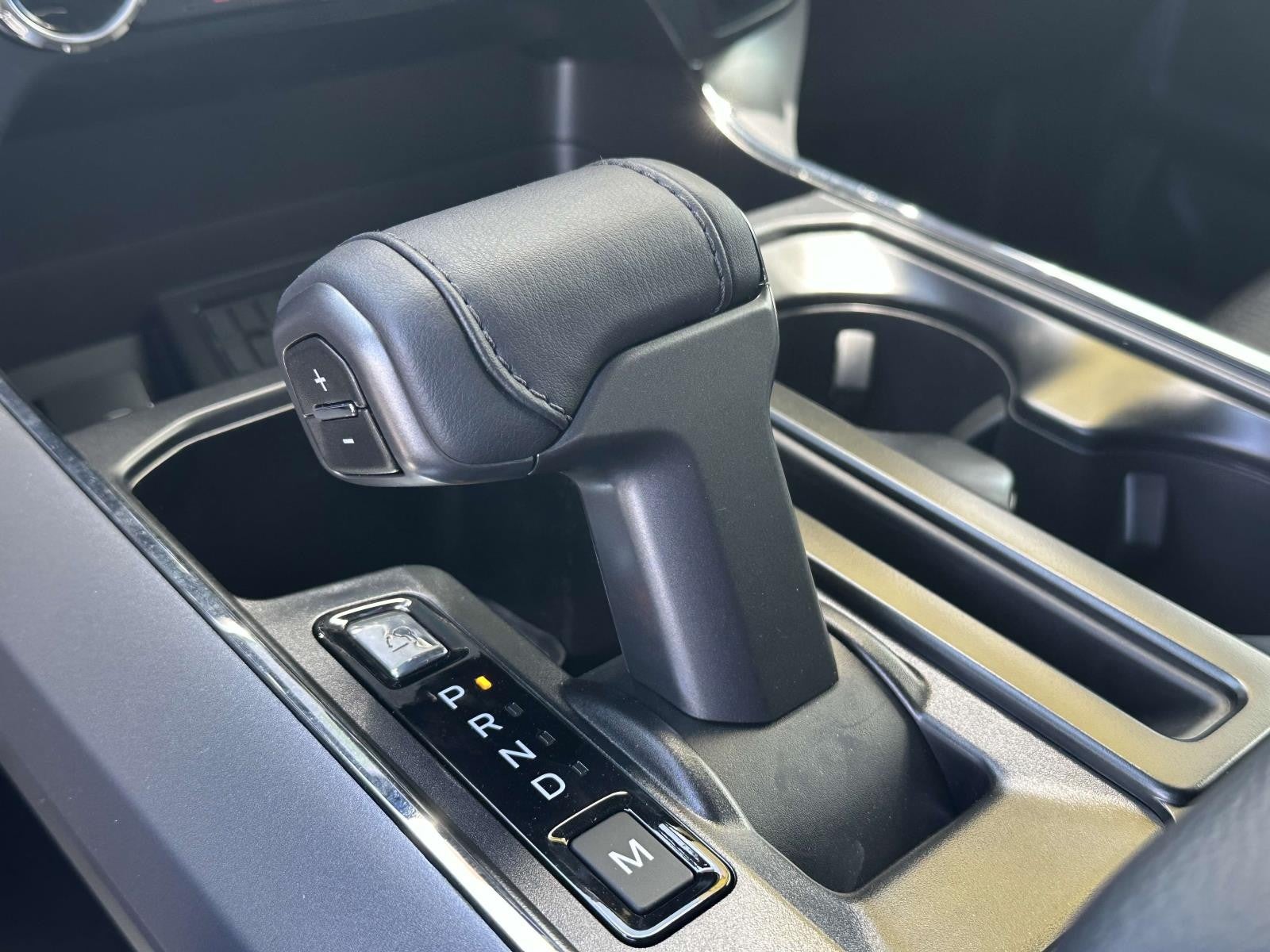 2025 Ford F-150 XLT 4WD SUPERCREW 5.5' PUG PACKAGE