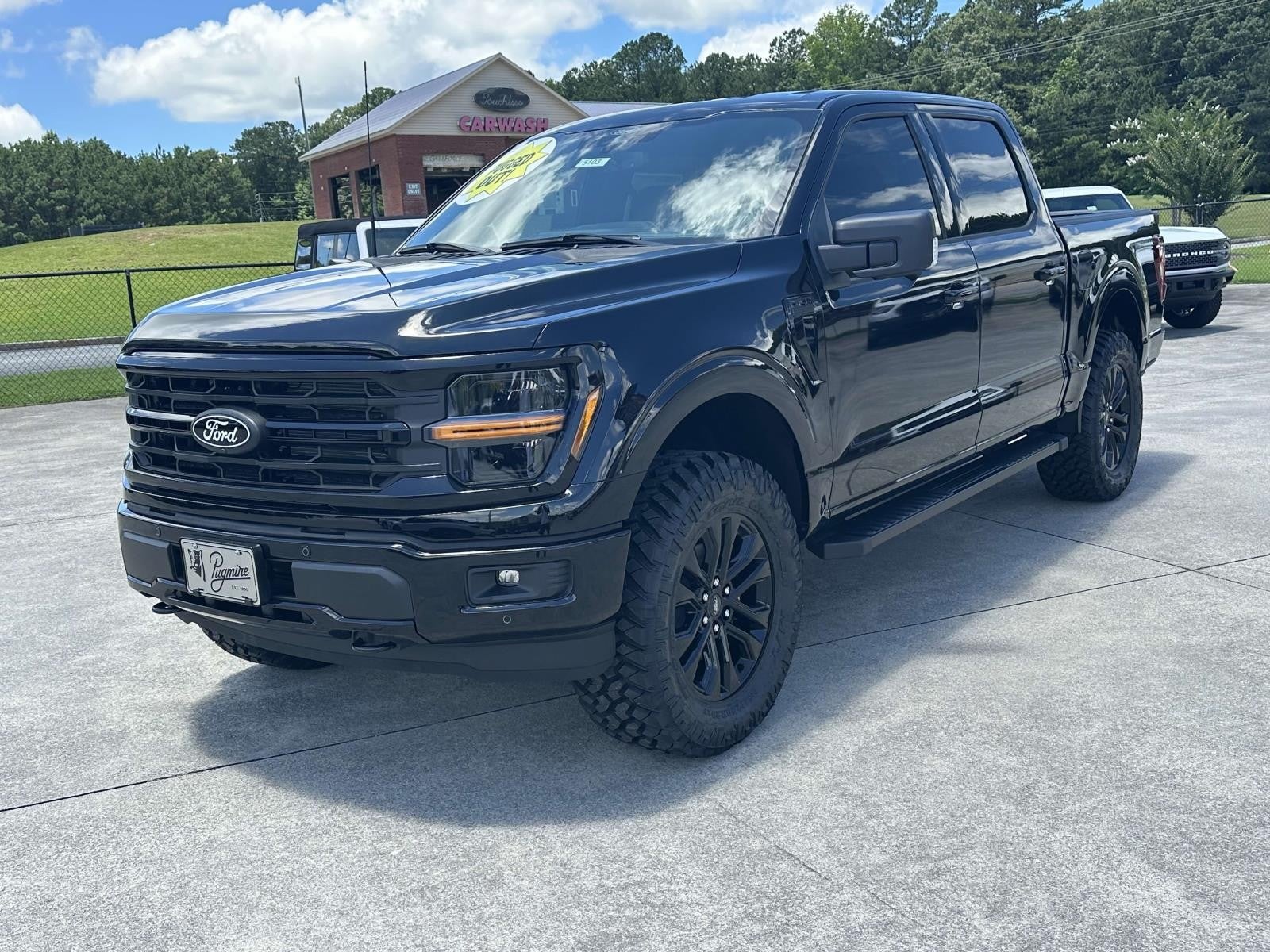 2025 Ford F-150 XLT 4WD SUPERCREW 5.5' PUG PACKAGE