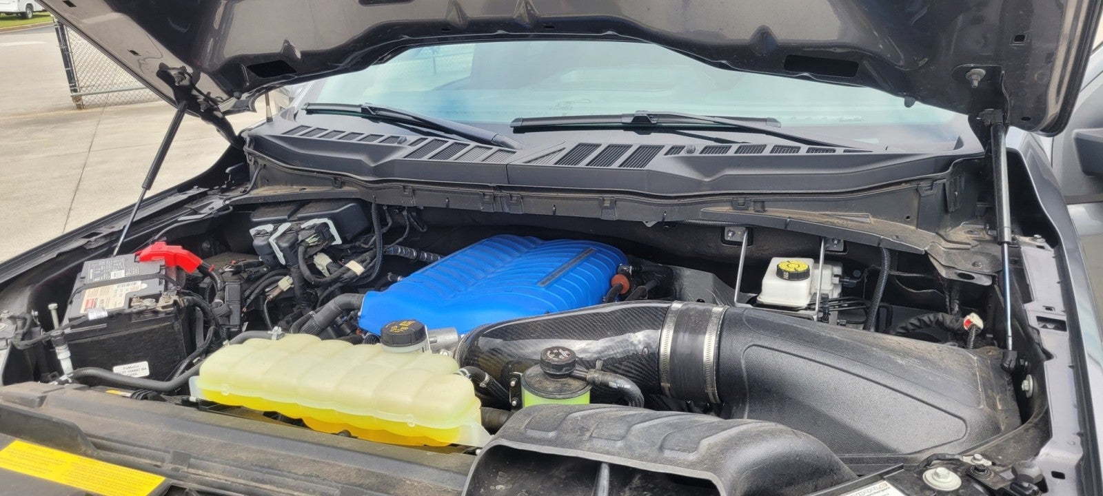 2025 Ford F-150 LARIAT 4WD SHELBY