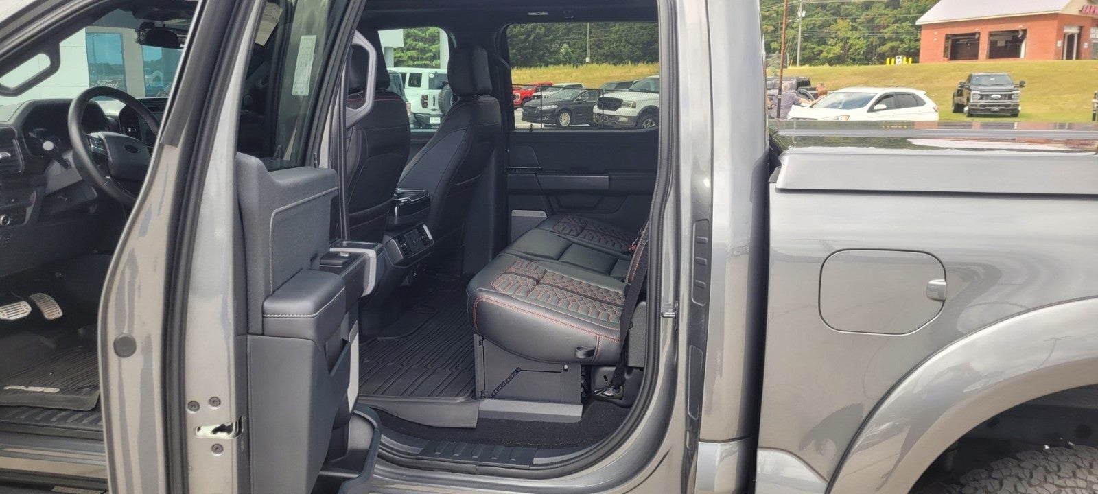 2025 Ford F-150 LARIAT 4WD SHELBY
