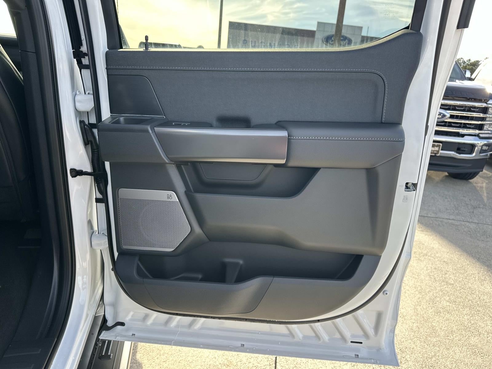 2025 Ford F-150 LARIAT 4WD SUPERCREW 5.5' PUG PACKAGE