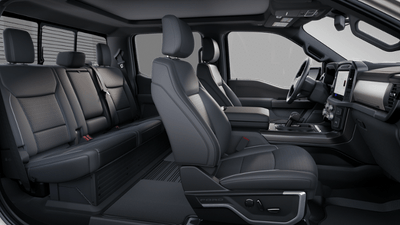 2025 Ford F-150 LARIAT 4WD SUPERCREW 5.5' PUG PACKAGE