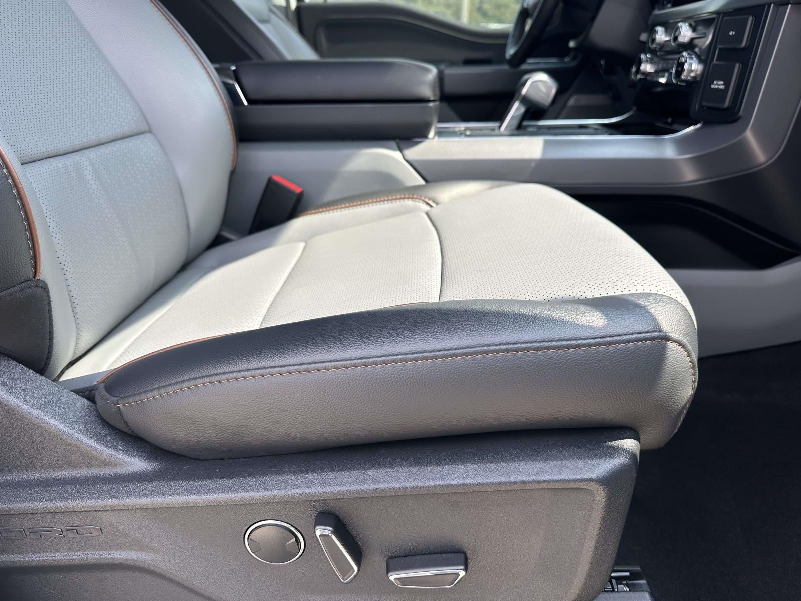 2025 Ford F-150 LARIAT 4WD SUPERCREW 5.5' PUG PACKAGE