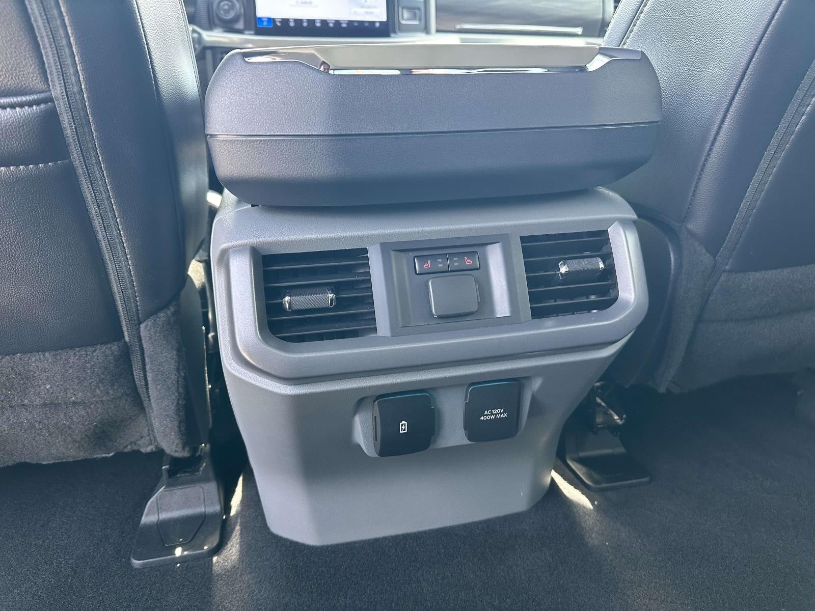 2025 Ford F-150 LARIAT 4WD SUPERCREW 5.5' PUG PACKAGE