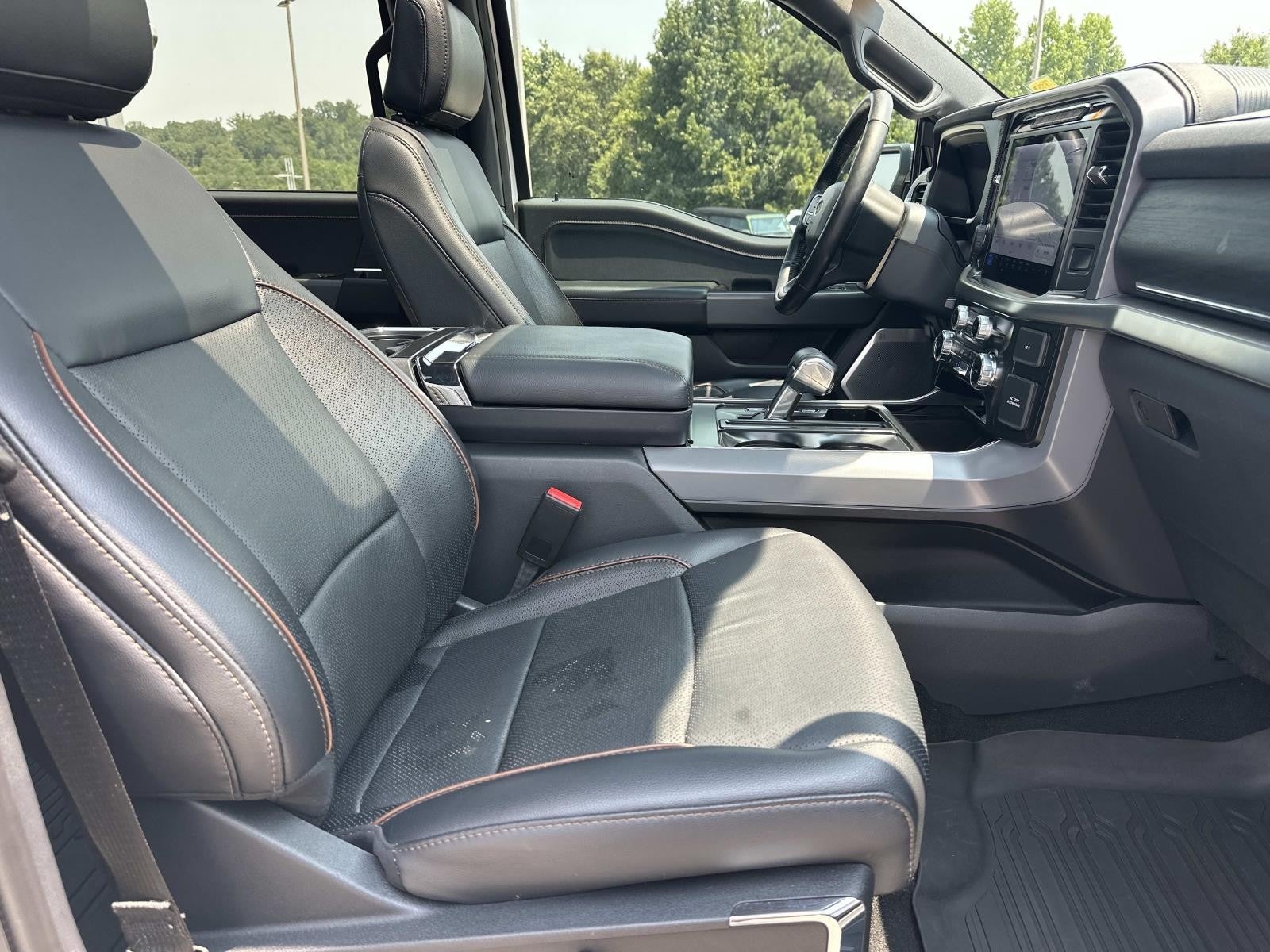 2024 Ford F-150 LARIAT 4WD CREW