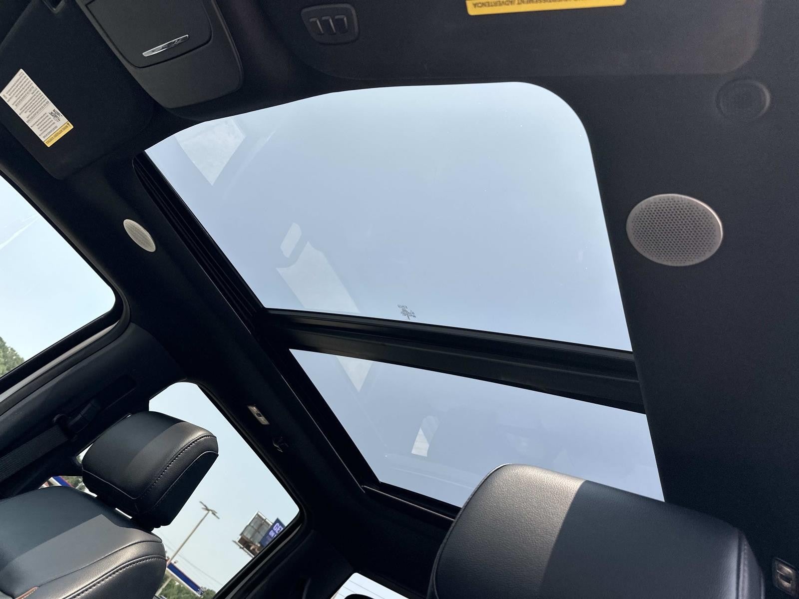 2024 Ford F-150 LARIAT 4WD CREW