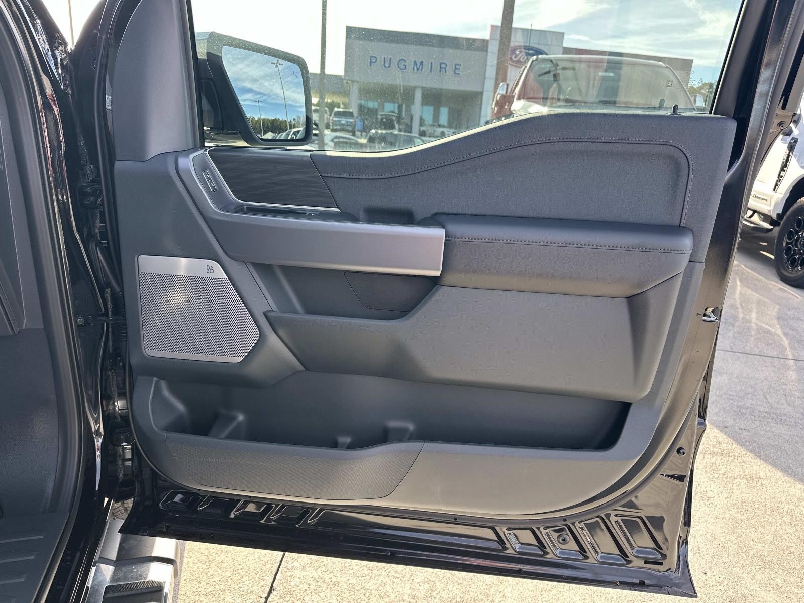 2025 Ford F-150 LARIAT 4WD SUPERCREW 5.5'