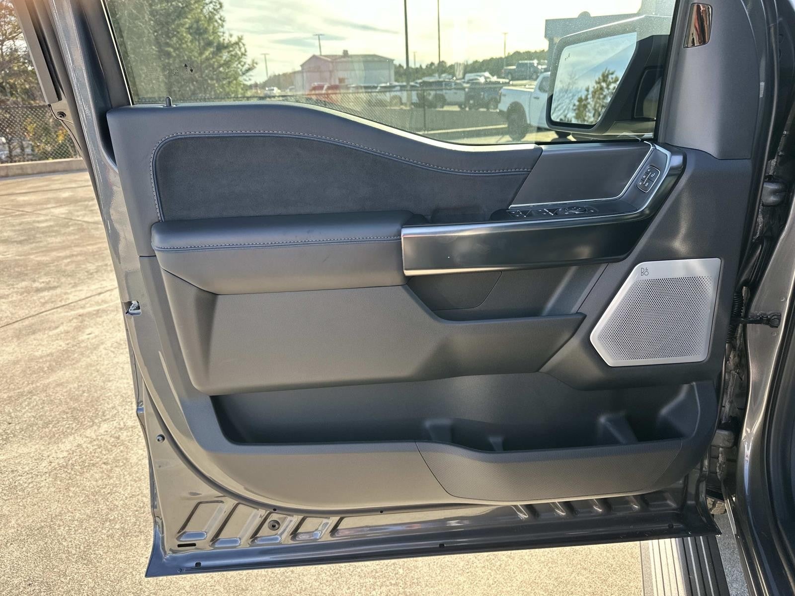 2025 Ford F-150 PLATINUM 4WD SUPERCREW 5.