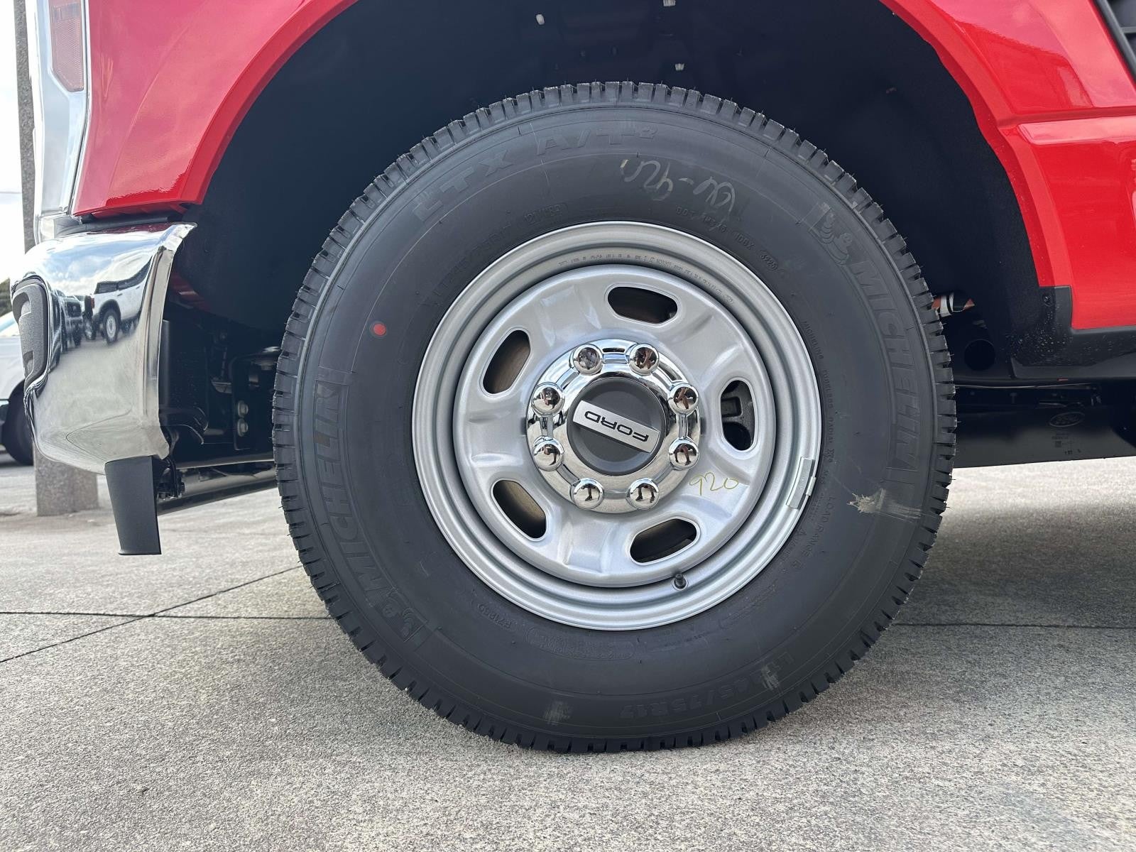 2026 Ford Super Duty F-350 SRW XL 2WD REG CAB 8' BOX