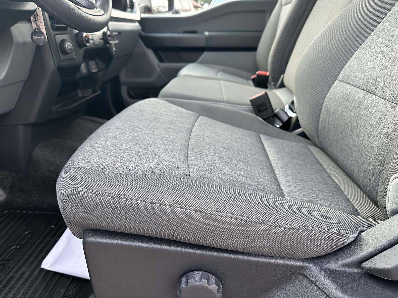 2026 Ford Super Duty F-350 SRW XL 2WD REG CAB 8' BOX