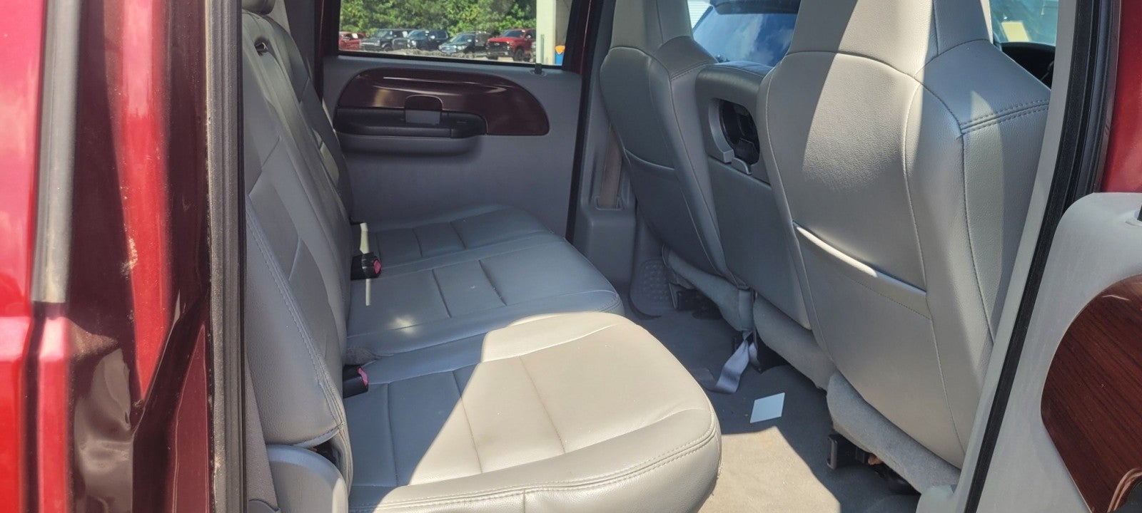 2006 Ford Super Duty F-350 SRW Lariat