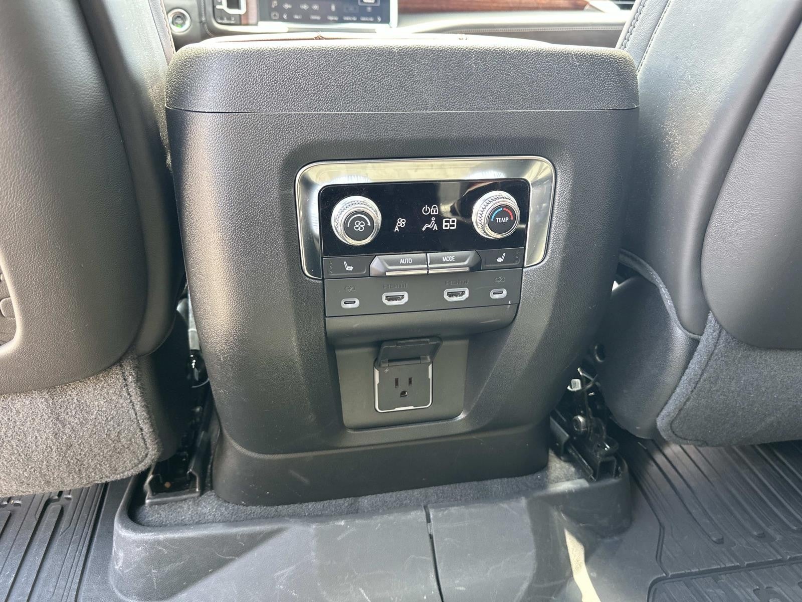 2023 GMC Yukon XL 4WD DENALI ULTIMATE