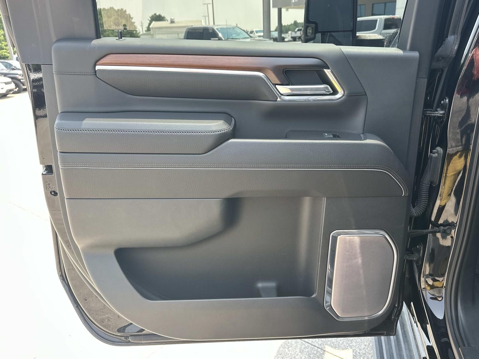 2024 GMC Sierra 2500HD 4WD CREW CAB 159 DENALI