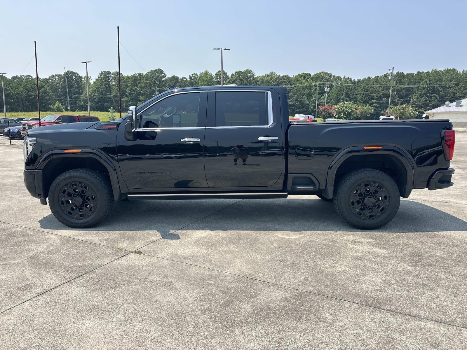 2024 GMC Sierra 2500HD 4WD CREW CAB 159 DENALI