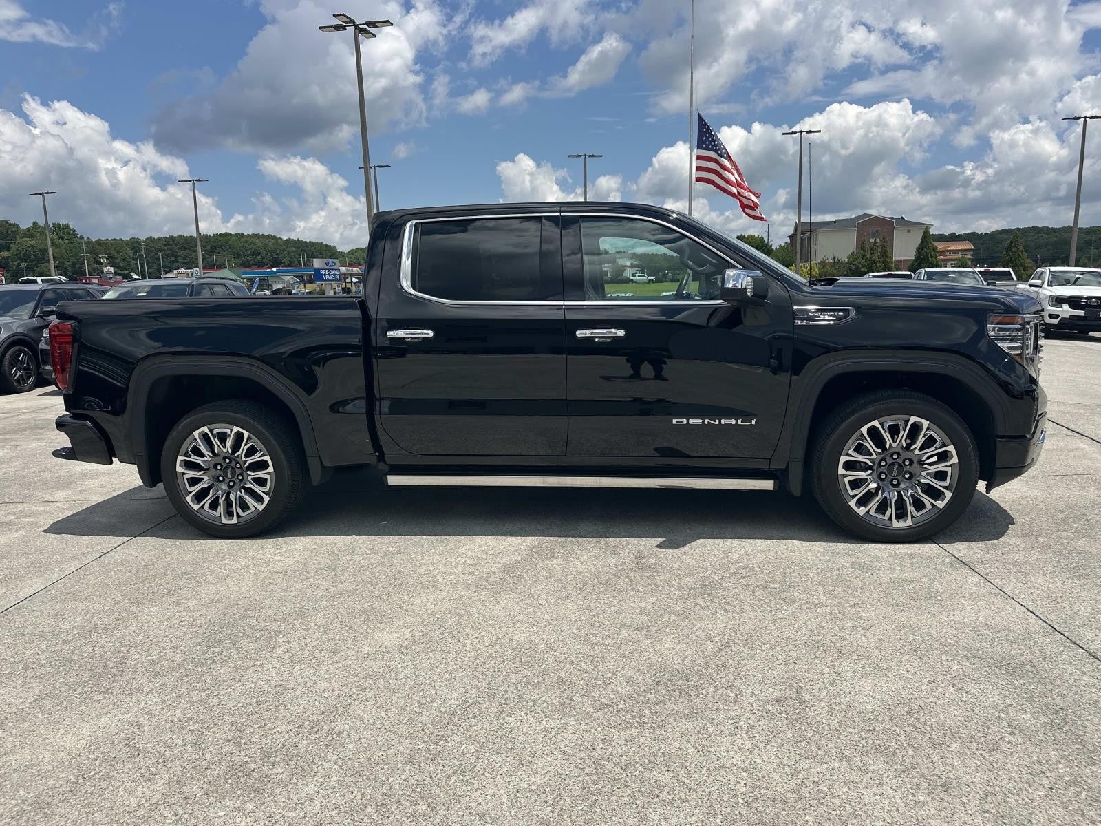 2025 GMC Sierra 1500 CREW