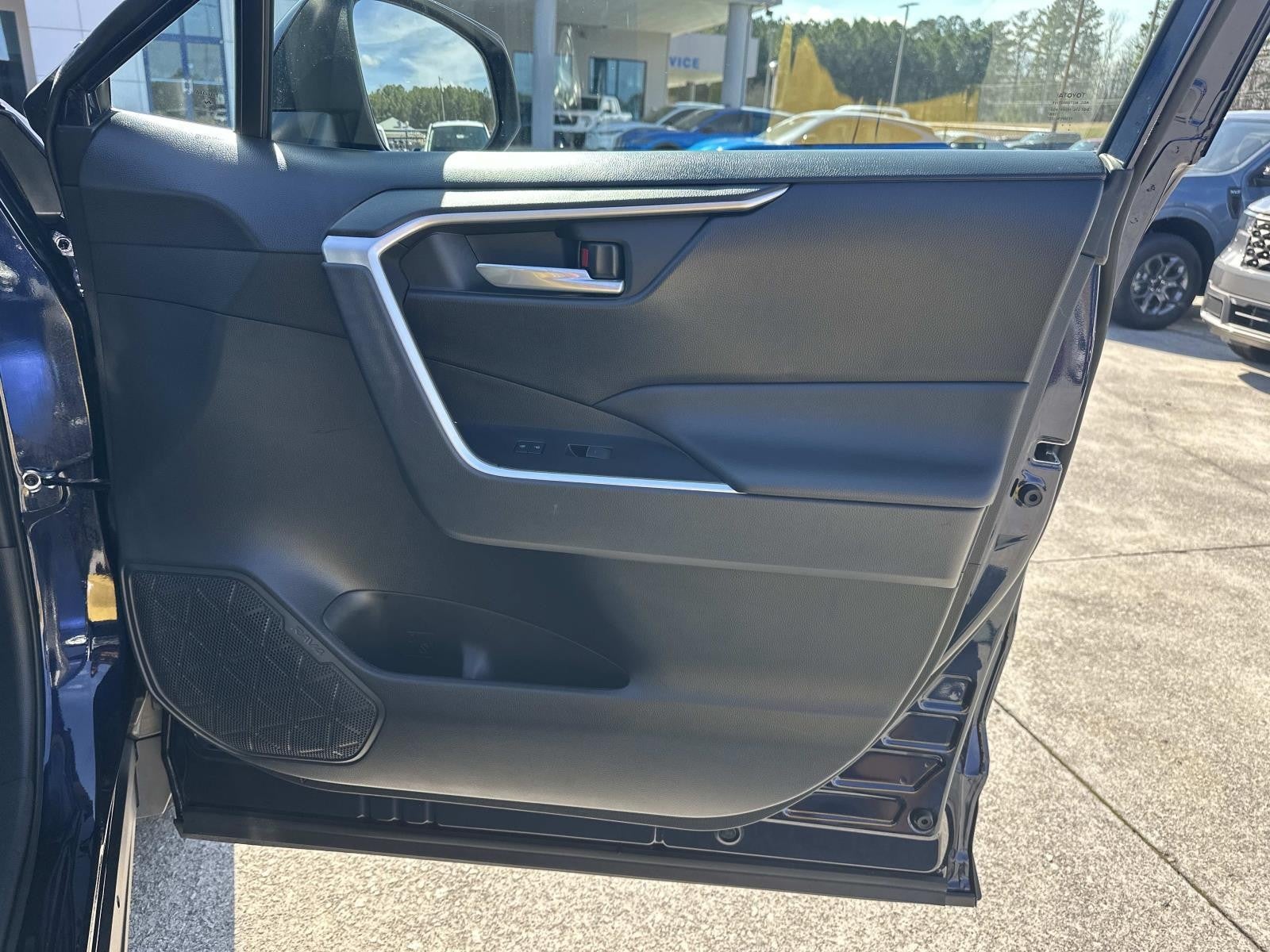 2023 Toyota RAV4 XLE FWD