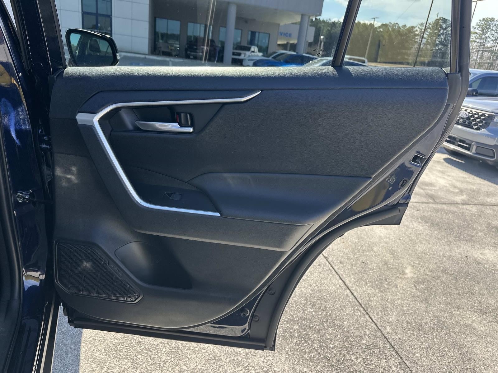 2023 Toyota RAV4 XLE FWD