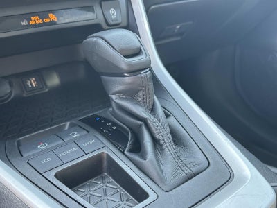 2023 Toyota RAV4 XLE FWD