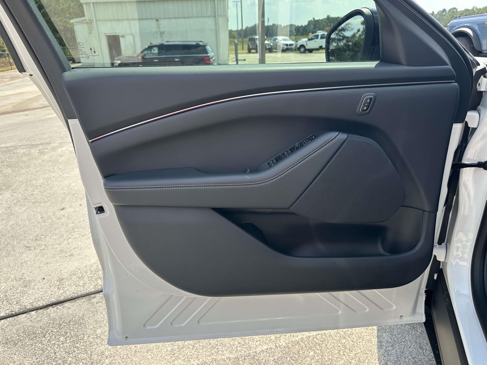 2025 Ford Mustang Mach-E SELECT AWD