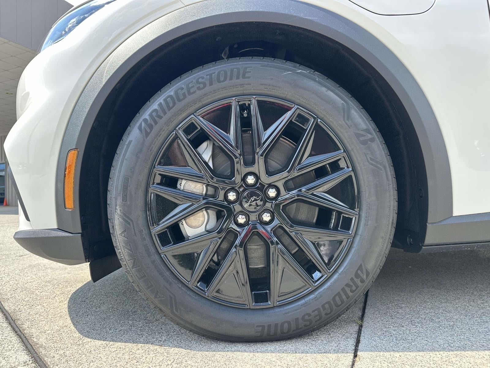 2025 Ford Mustang Mach-E SELECT AWD