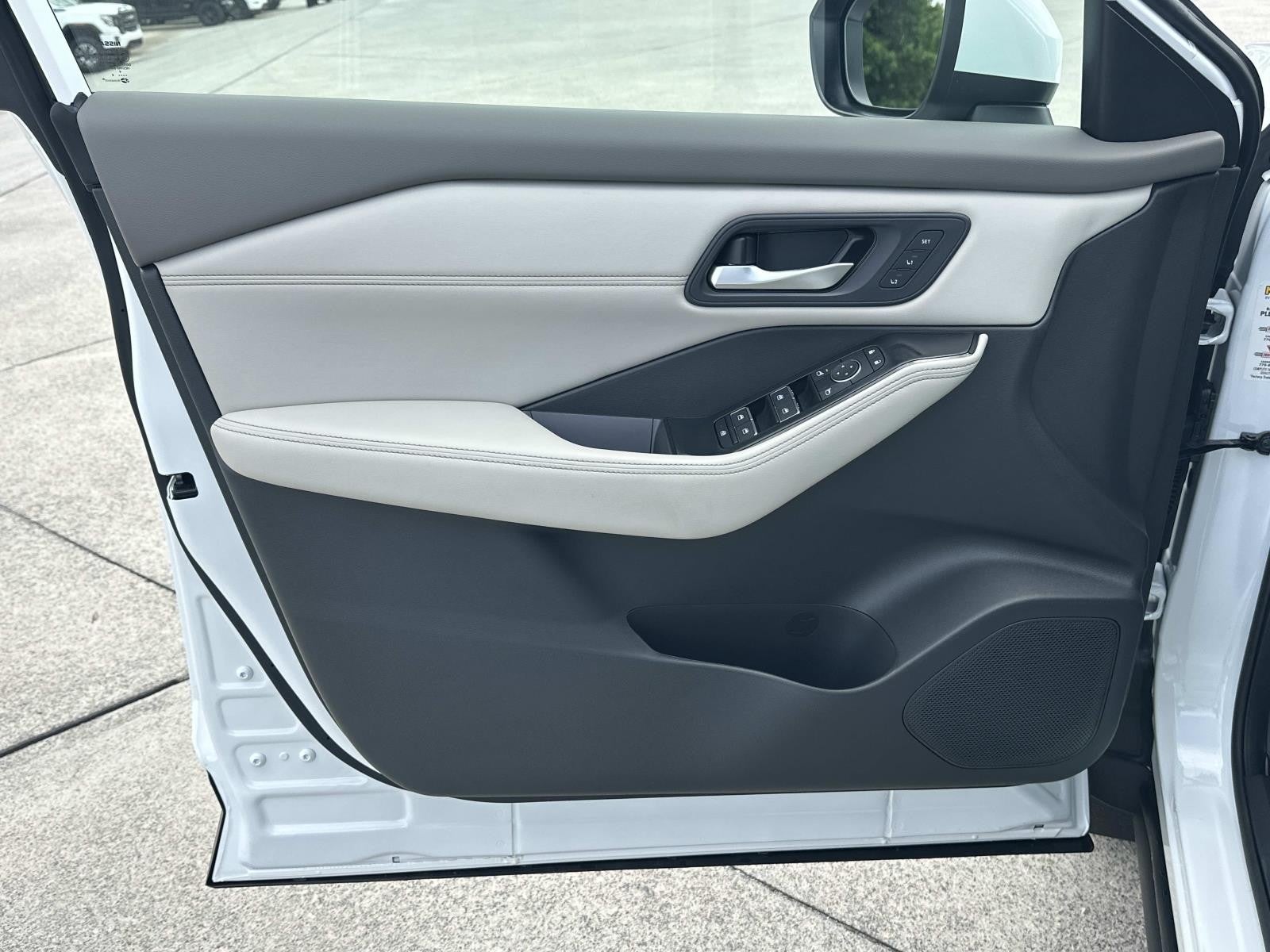 2024 Nissan Rogue SL PREMIUM