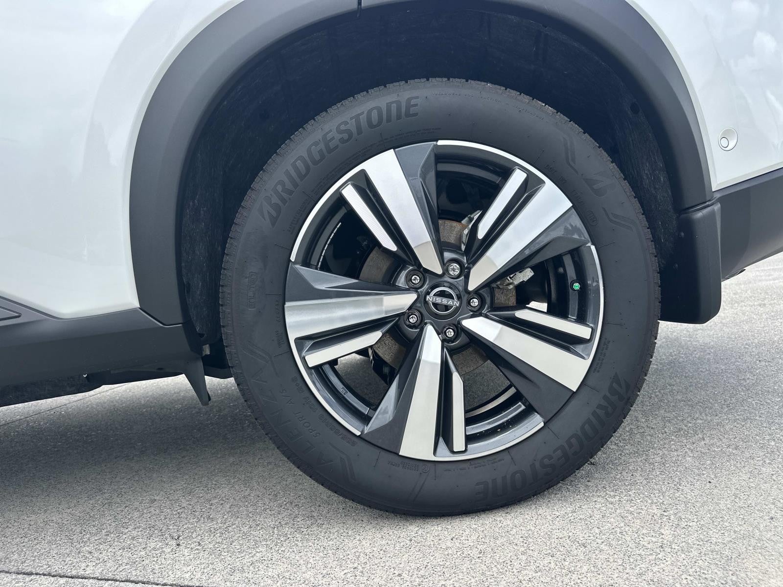 2024 Nissan Rogue SL PREMIUM
