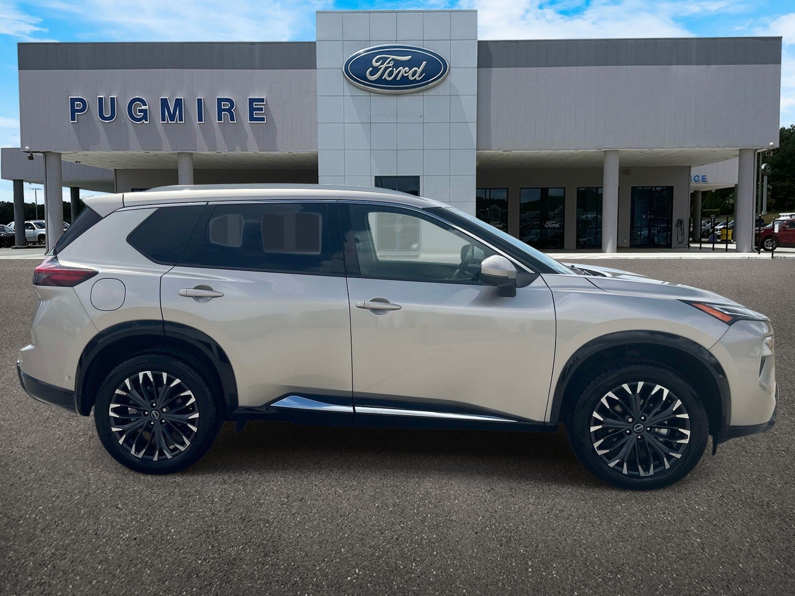 2025 Nissan Rogue PLATINUM